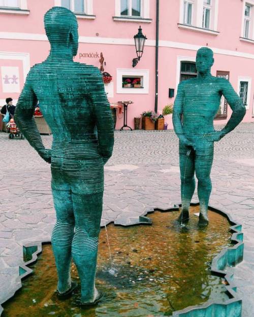 #CZ #Prague #Praha #czech #CzechRepublic #autumn #pissingmenstatues #statue #travel #travelmore (at 