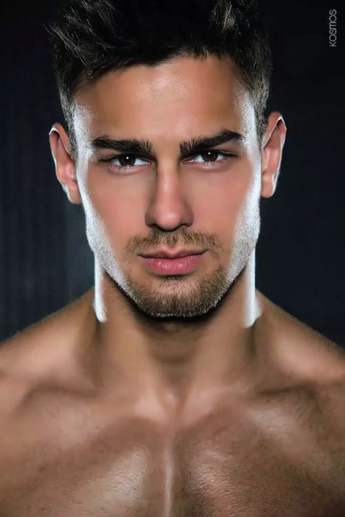 Beautiful male. Mooie mannen NSFW!
