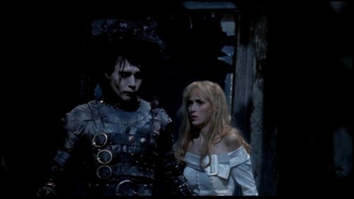 eyesaremosaics: Edward Scissorhands (1990)  Still one of my all time favorite movies, and such a bittersweet joy to watch during Christmas time. 