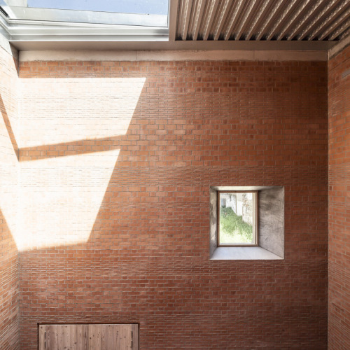 archatlas: House 1014 H Arquitectes