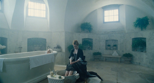 ‘The Favourite’, Yorgos Lanthimos (2018)Some wounds do not close. I have many such. One 