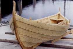 valscrapbook:  tomb666666: The custom-built Viking ships are offered in a range of models, including the nearly ten-metre Gokstad Ship