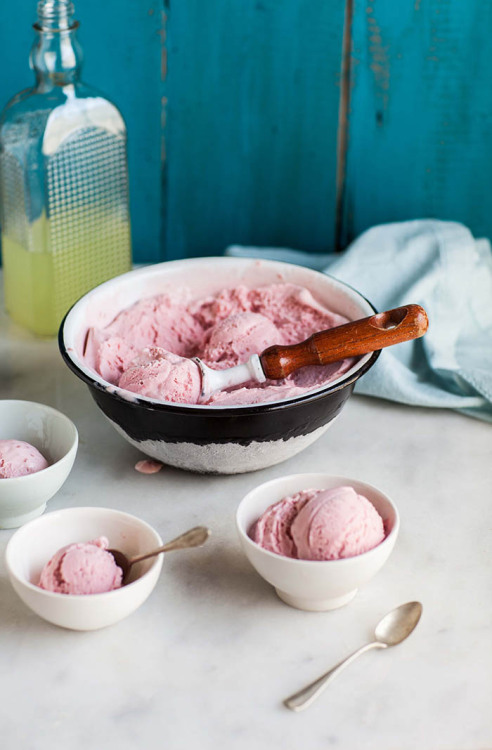 fattributes:Raspberry and Limoncello Ice Cream