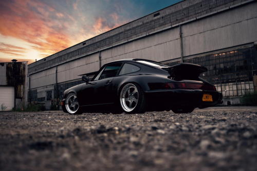 automotivated:  (via 500px / Porsche 964 by Evano Gucciardo) 