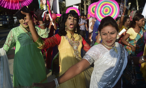 sandookchi:Trans community celebrates ‘Hijra Day’ in Dhaka, Bangladesh to mark one year 