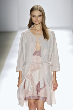 truelovecannotbehidden:  polykowiak:Magdalena, Luca Luca SS 2008  My idol