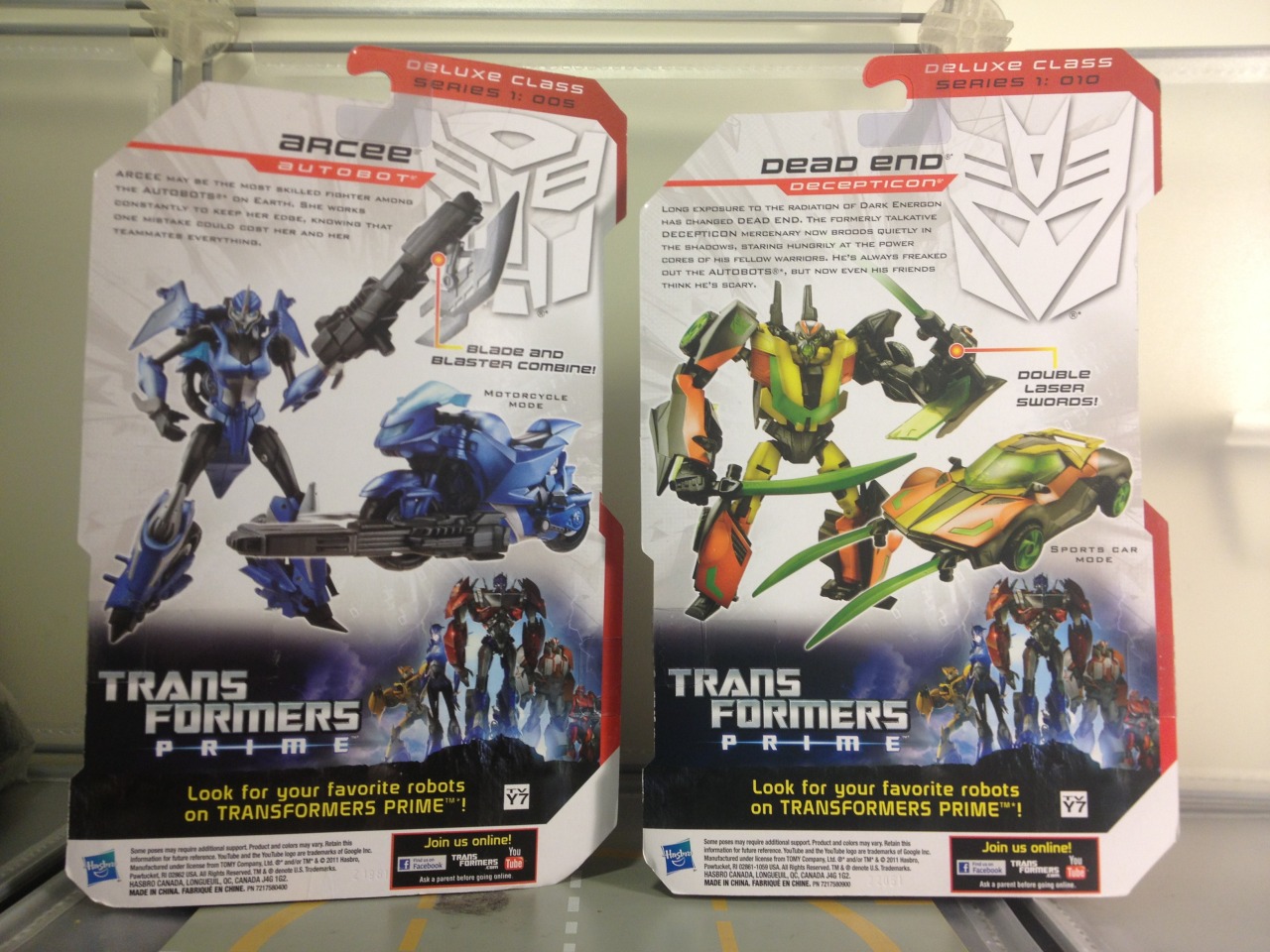 jimclassicstoycollection:  My latest haul over the weekend.  Transformers: Prime