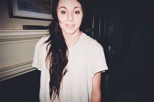 treatme-eatme:fatimazaabi21:  - Lynn Gunn from PVRIS  Baby😍