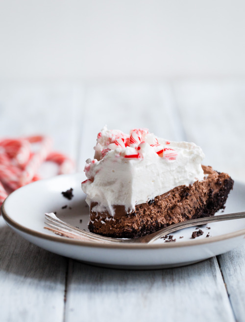 sweetoothgirl: No-Bake Double Chocolate Cheesecake Pie with Peppermint Whipped Cream
