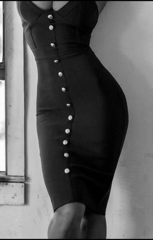 cheekymonkeygirl:  riliky:    Curves