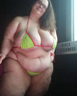 viola-tittenfee: Ready for the beach!? 😉 . . #bbw #follow #followme #bigboobs #ssbbw #fatfetish #fatfetishes #fatadmirer #hugenaturals #titsgram #widehips #massivetits #macromastia #big_boobs #boobs #boobvideos #bigtittyclub #bigtittygang #brüste