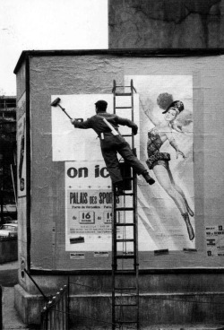 last-picture-show:Paul Almasy, Paris, 1950