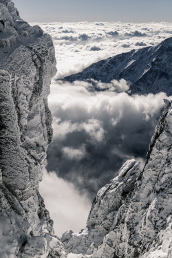 touchdisky:  Lomnicky Peak, High Tatras |