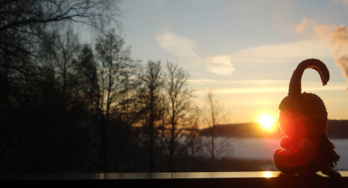 overthebifrost:Midwinter sunset.