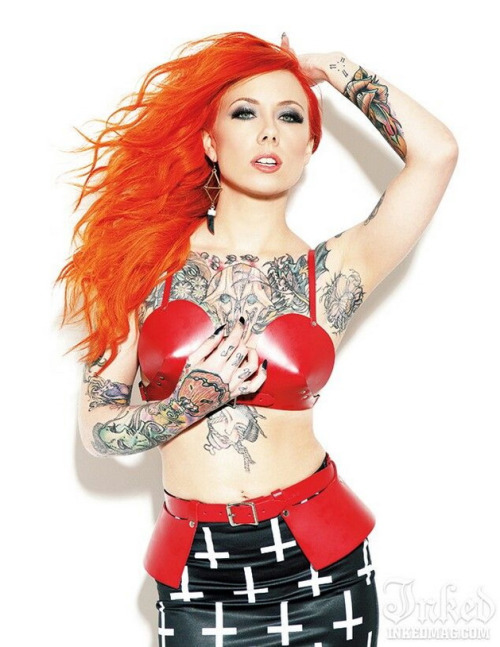 sexyinkedchicks:  http://bloggingdrunk.com/sexytattoos