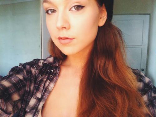 rickjamesbitch:  six selfies, nominated by my own vain ass  Someone’s pretty!  :D