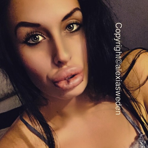 mrfancypantz:  Lips are still a little small… porn pictures