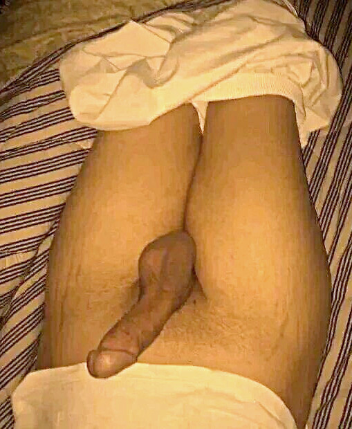 roaminfan-two:  Big shaved Arab dick !!!