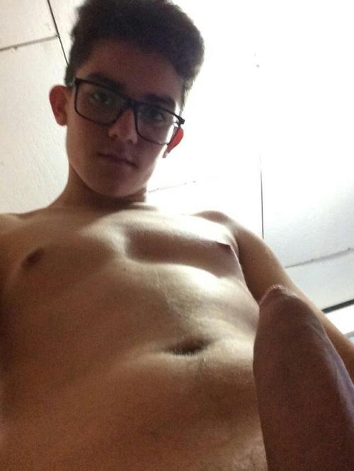 adanesneboys:Rico niño de 18 añitos. ENSENADA BC