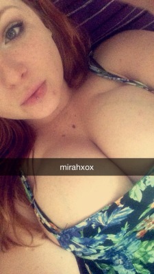 mirahxox:  Same dress, different pattern