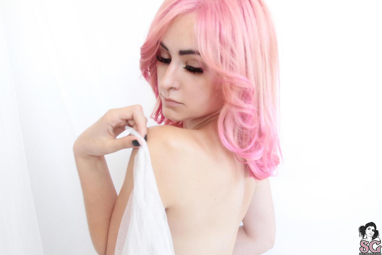 sextownusa:  Lana Suicide, Part 11 :)