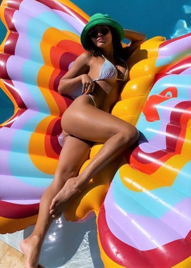 Vanessa hudgens sexy pic