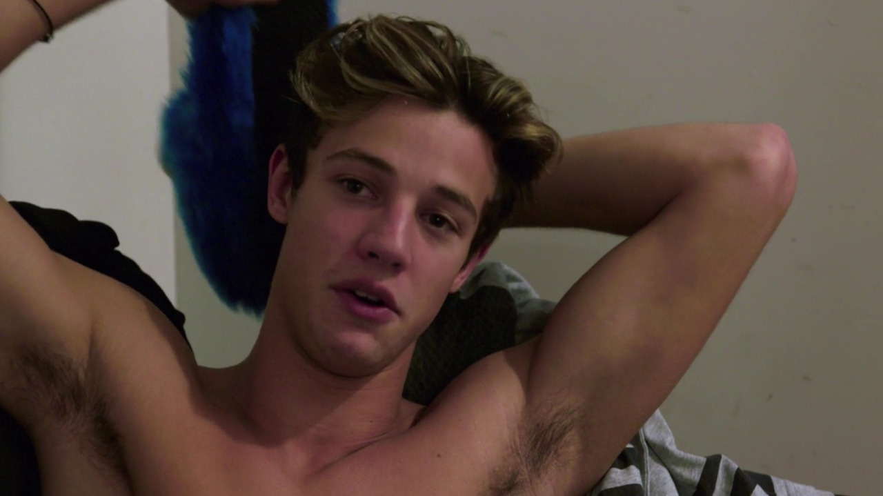 auscap:Cameron Dallas - Chasing Cameron