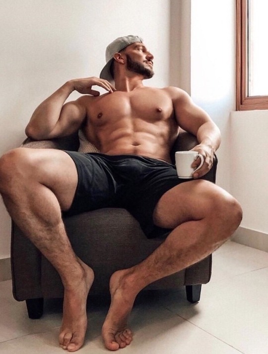 charbon7:  Yeaaa!! bon matin solide les gars..💪🏻😁  Head to toe hot.