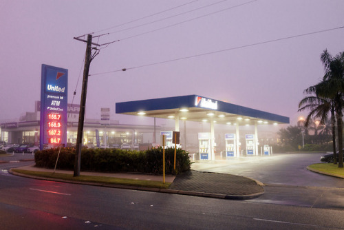 michaelwwilson-blog: Decent fog around the suburbs of Perth this morning. June, 2018.