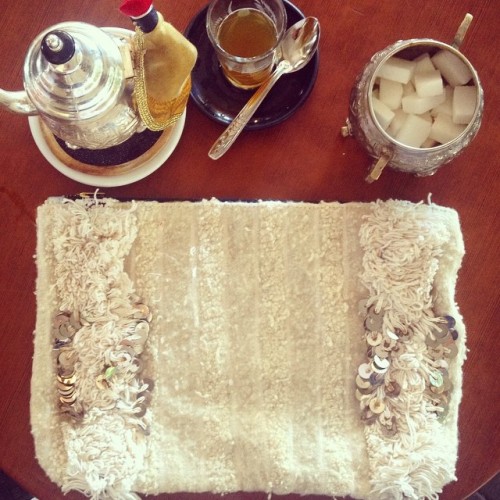 Anytime. #bakchic #minttea #morocco #kilim #boho #weddingblanket #handira