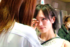 missarabbit: bananamina: sae comforting sayanee after her graduation announcement.