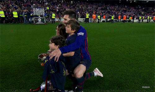messiv:LIONEL MESSI celebrates winning his 10th La Liga title and his first as Barcelona’s captain with his family at Camp Nou on 27th April 2019.