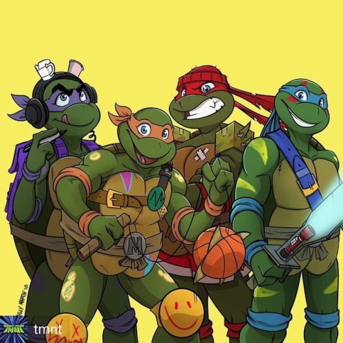 tokka:@Regran_ed @tmnt-The old school dudes made their own Rise of the #TMNT #halloween costumes! Or