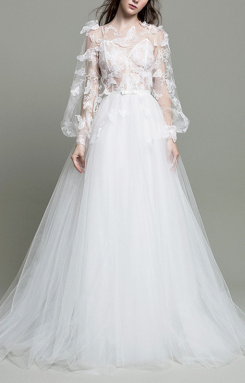 Daalarna “Whisper” Spring 2019 Bridal Collection