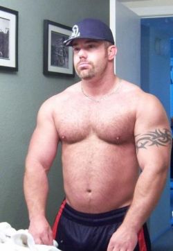 britishmusclecub:  ask 🇬🇧💪🐻 British