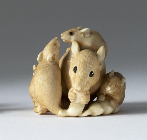  Ivory netsuke by Tadaju 