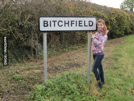 9gag:  Welcome to Bitchfield  e ai marcio a gente vai jogar esse?