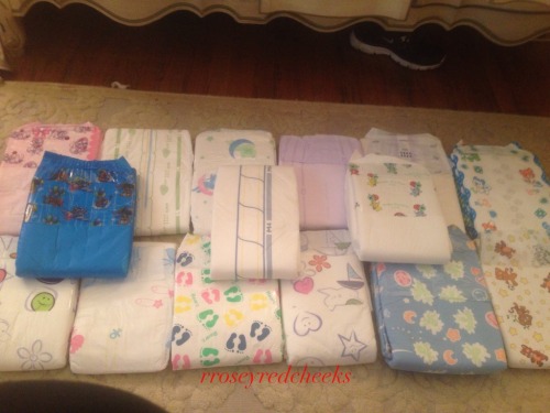 dl4ever:  rroseyredcheeks:  My samples came!! Tell me which one I should try first 