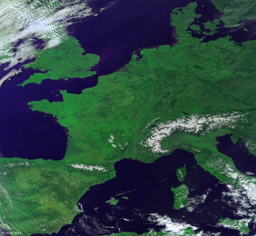 Proba-V images EuropeA nearly cloud-free view of Europe, part of a global mosaic of Proba-V images a