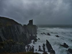 destroyed-and-abandoned:  Dún an Óir, weathering