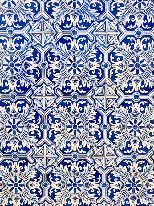 travelingcolors - Portuguese azulejo (by Nacho Coca)Follow me...