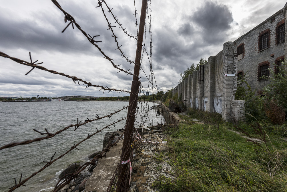 yuriorbital:  Walls that saw too much Abandoned Soviet Prison Opened in the 1840