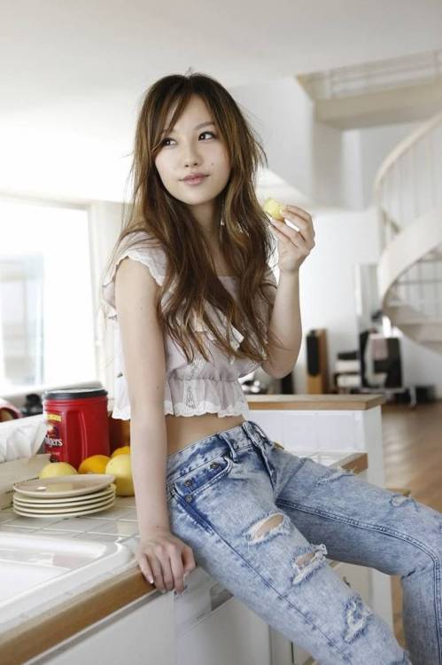asiadreaming:  nana tanimura | 谷村奈南 