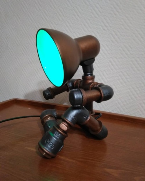 Давно не делал человечков ))) #loft #light #lamp #handmade #pipe #pipelamp #steampunk #klsplus  http