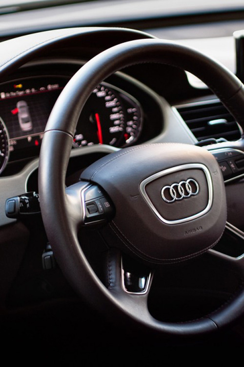 themanliness:  Audi Interior | Source | More  
