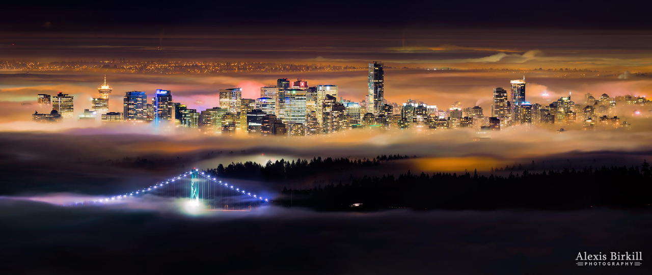 citylandscapes:  Foggy Night in Vancouver, BC, Canada 