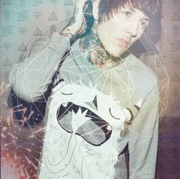 twerking-with-tony-perry:  Made this edit of Oliver c:
