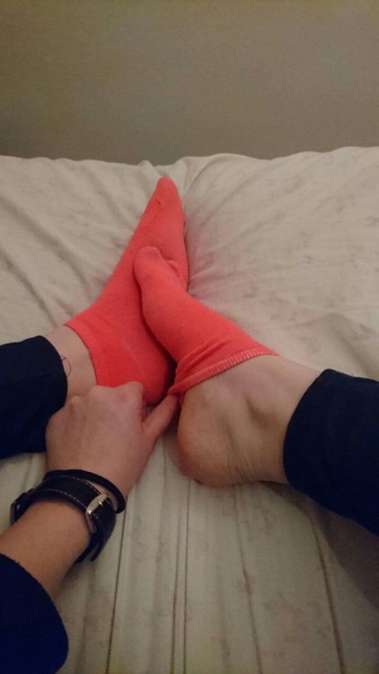 Tired after work… Taking off my socks after a long day! #feet #footfetish #footlove #feetlove #foot 