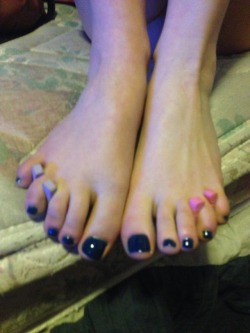 karathefootgoddess:  share and follow if