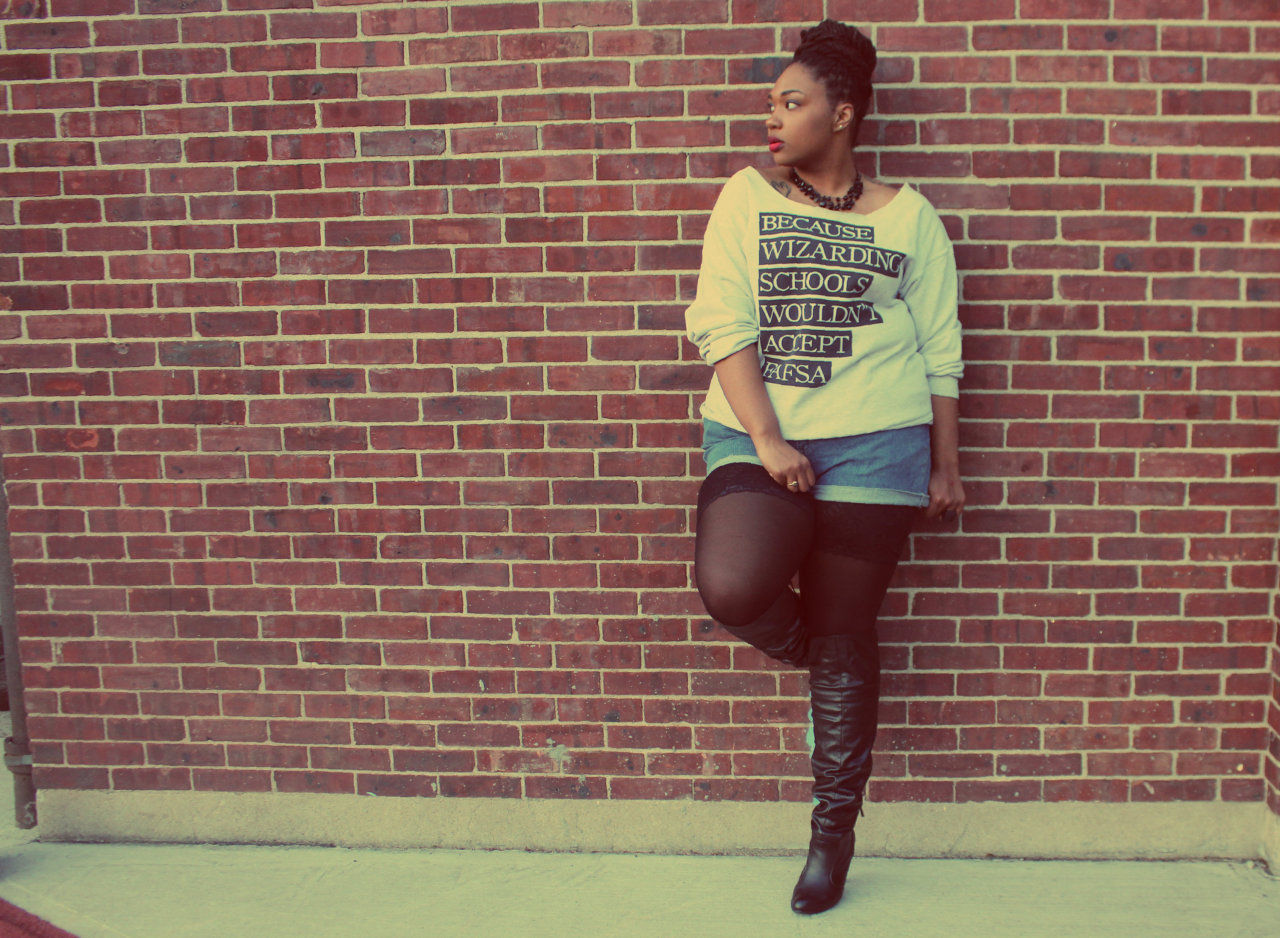 athickgirlscloset:  Love this sweatshirt! Short: DIY Lace Bandlettes Boots: Shoedazzle